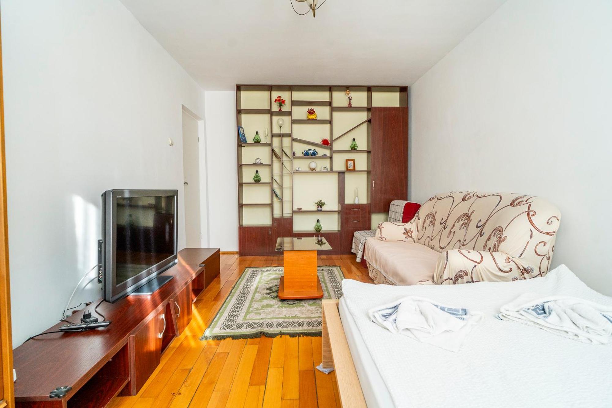 Rustic & Spacious 3Br Apartment Бухарест Экстерьер фото